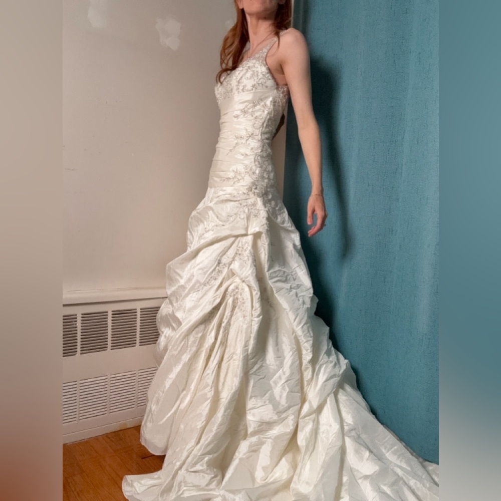 Vintage Morilee Wedding Dress – Beaded Bodice & Full Satin Skirt